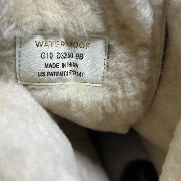 Cole Haan Nike size 9B waterproof boots - Picture 7 of 8